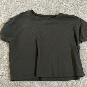Lululemon crop tee